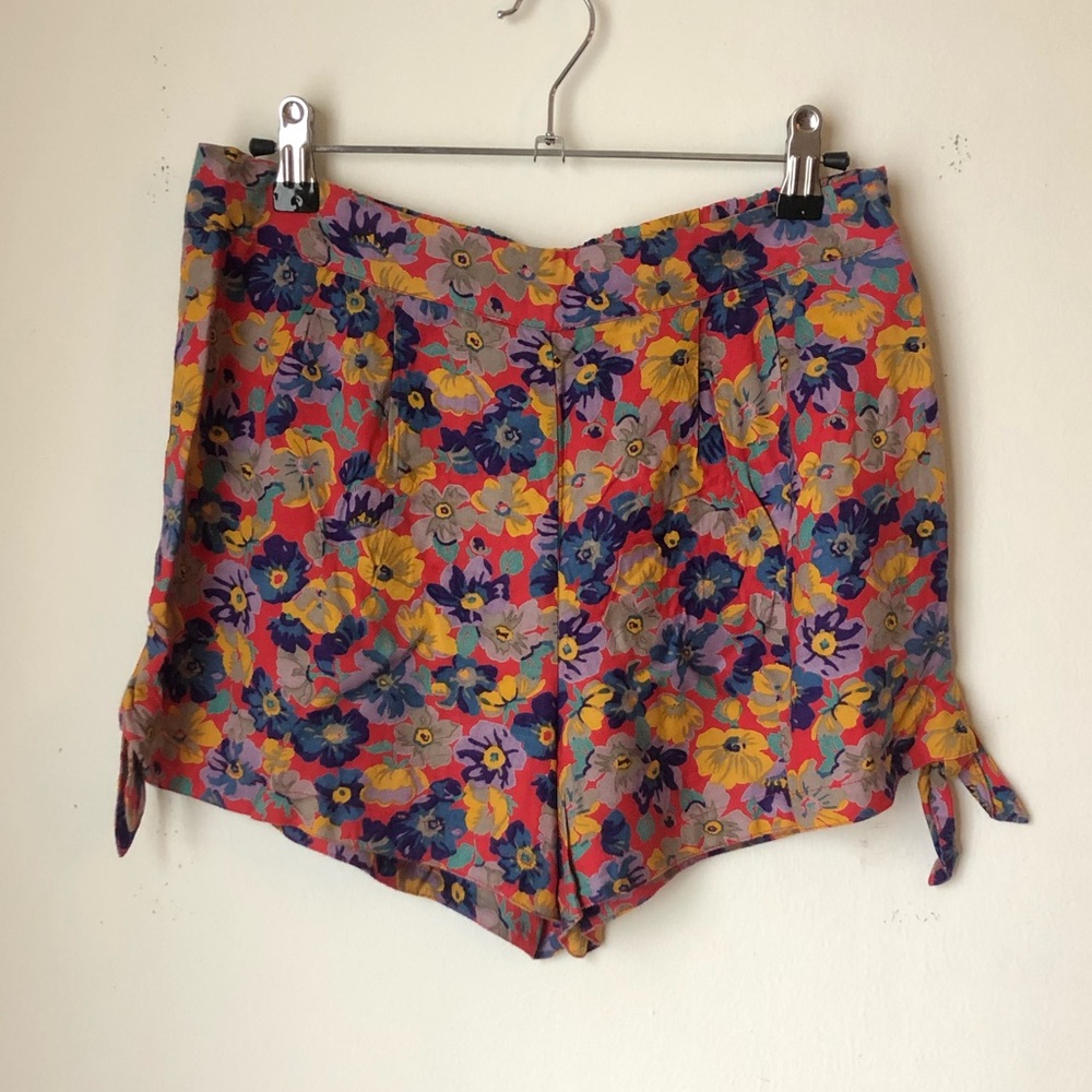 Kimchi Blue floral shorts